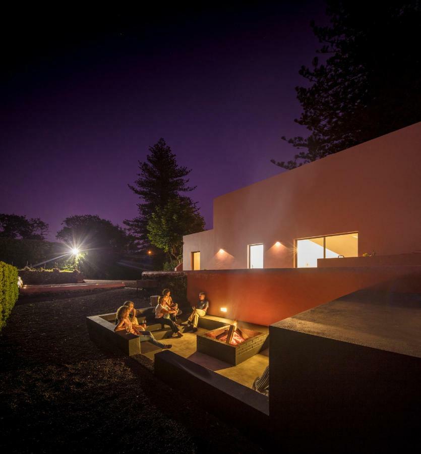 Pink House Azores ปอนตาเดลกาดา ภายนอก รูปภาพ